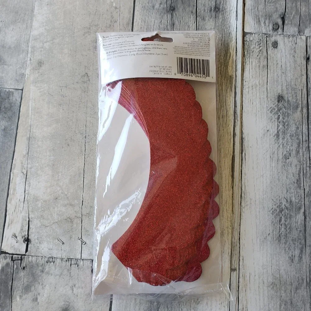 NWT - Wilton Cupcake Wraps (24 - 12 red sparkle, 12 pink sparkle)